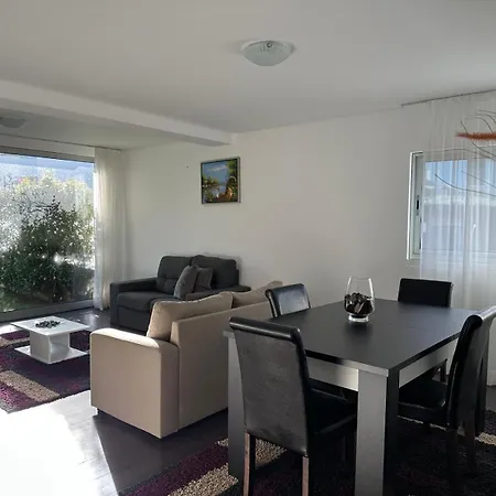 Marina Mar Ii - T1 Vista Jardim Apartment *